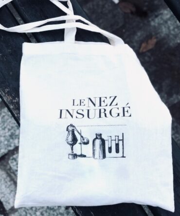 TOTE BAG LE NEZ INSURGE